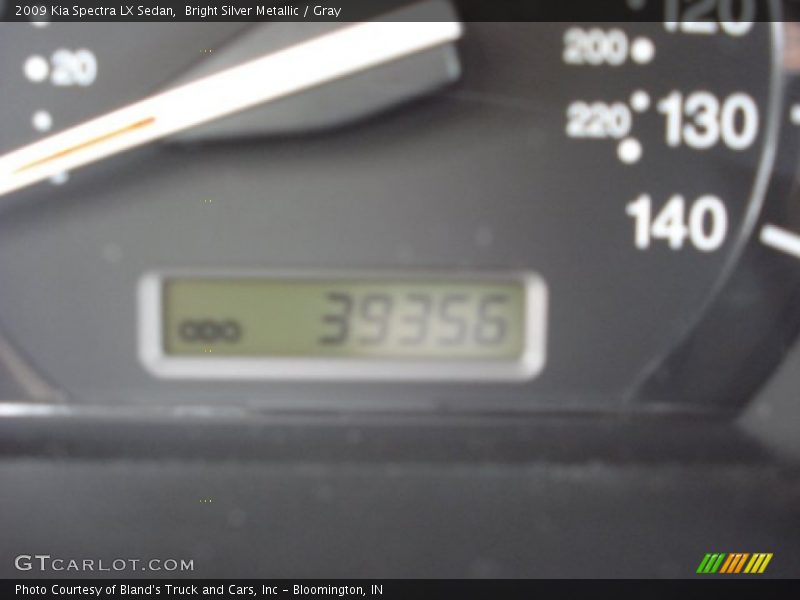 Bright Silver Metallic / Gray 2009 Kia Spectra LX Sedan