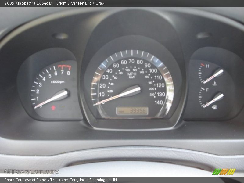 Bright Silver Metallic / Gray 2009 Kia Spectra LX Sedan