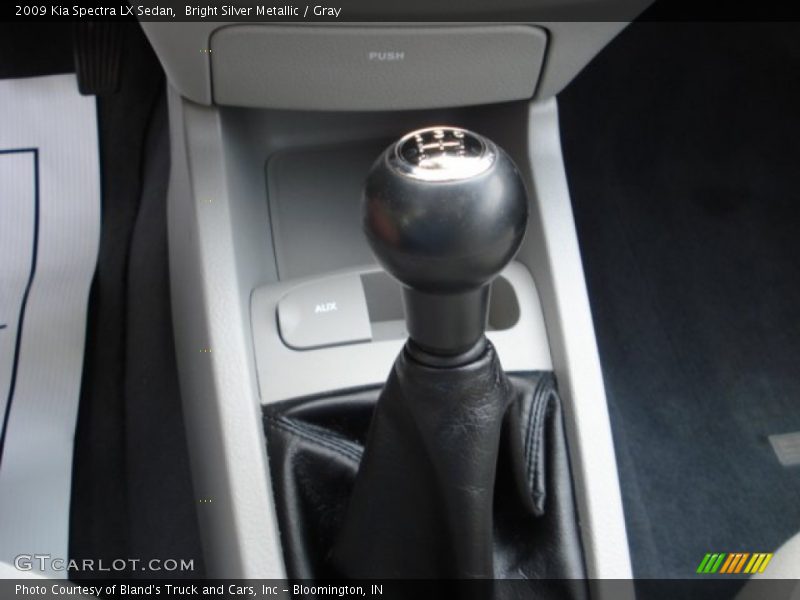 Bright Silver Metallic / Gray 2009 Kia Spectra LX Sedan