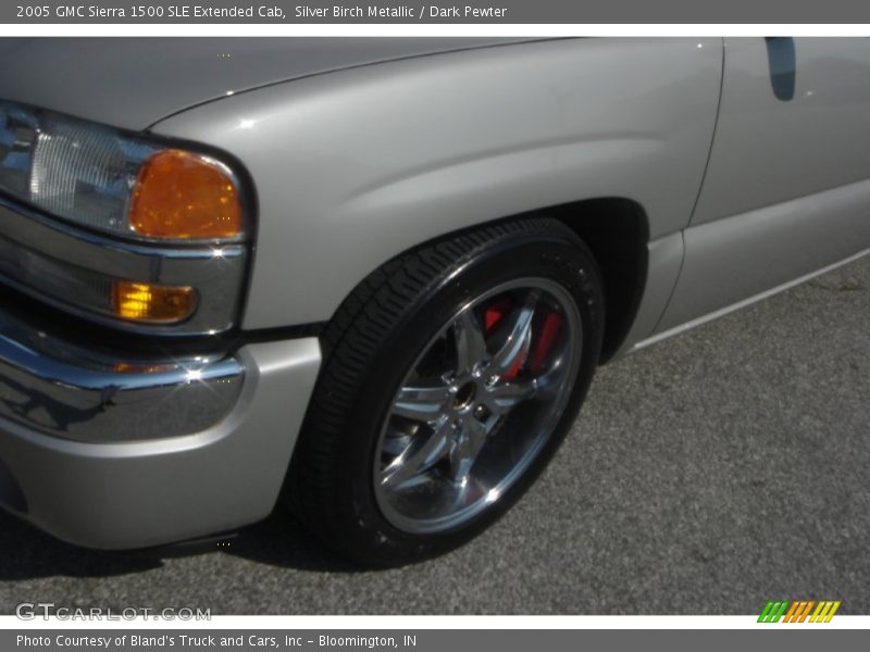 Silver Birch Metallic / Dark Pewter 2005 GMC Sierra 1500 SLE Extended Cab