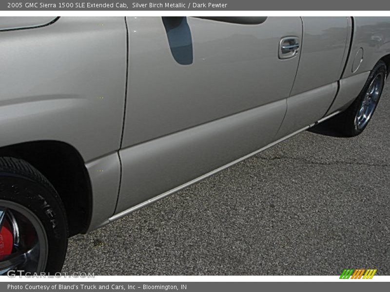 Silver Birch Metallic / Dark Pewter 2005 GMC Sierra 1500 SLE Extended Cab