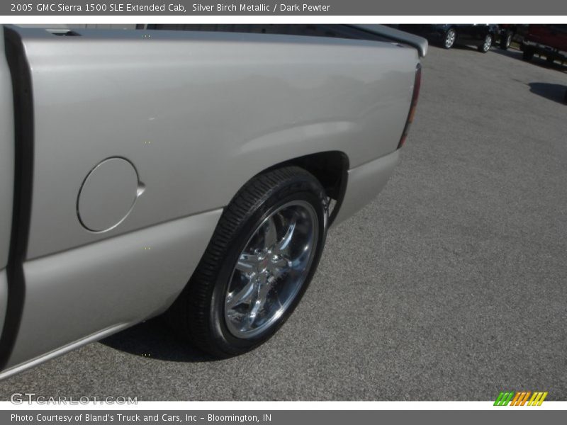 Silver Birch Metallic / Dark Pewter 2005 GMC Sierra 1500 SLE Extended Cab