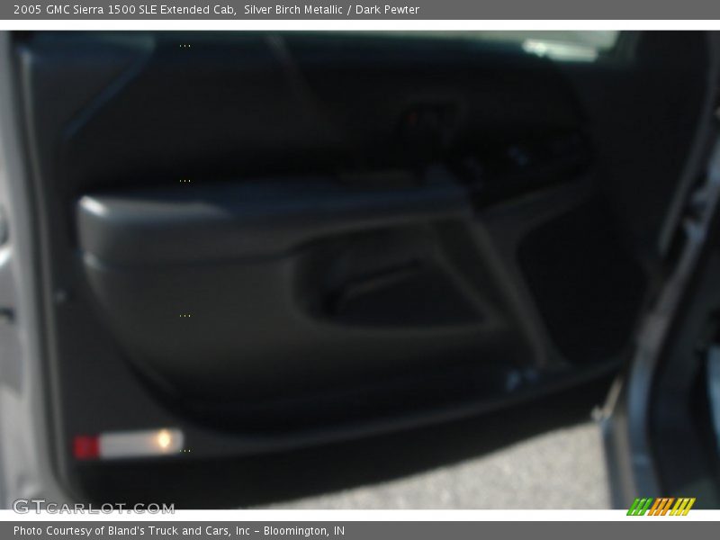 Silver Birch Metallic / Dark Pewter 2005 GMC Sierra 1500 SLE Extended Cab