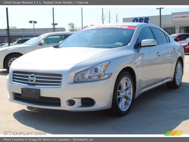 Radiant Silver Metallic / Charcoal 2009 Nissan Maxima 3.5 S
