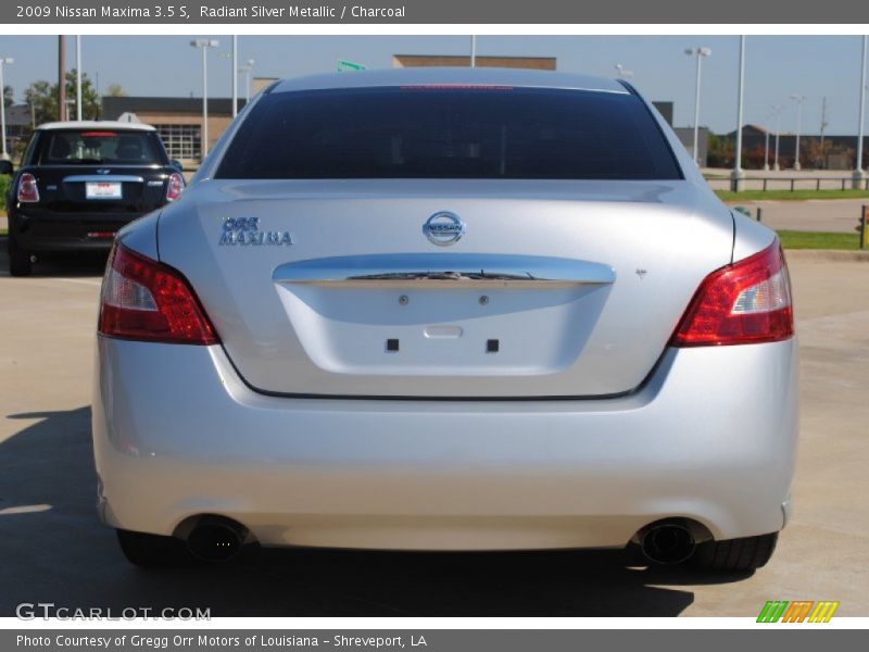 Radiant Silver Metallic / Charcoal 2009 Nissan Maxima 3.5 S