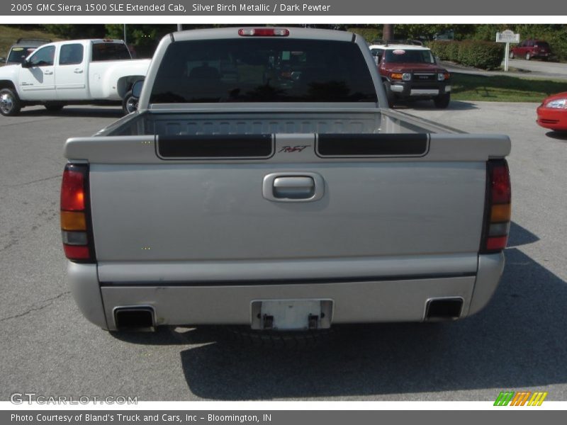 Silver Birch Metallic / Dark Pewter 2005 GMC Sierra 1500 SLE Extended Cab