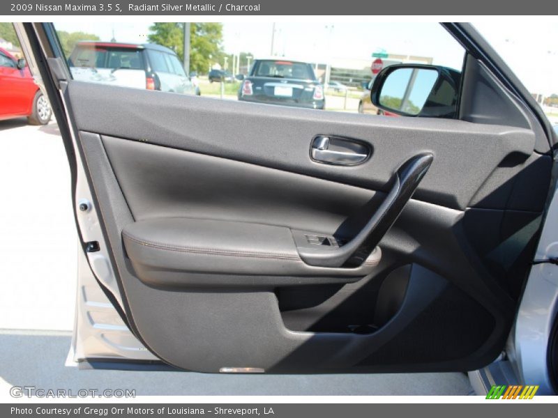 Radiant Silver Metallic / Charcoal 2009 Nissan Maxima 3.5 S