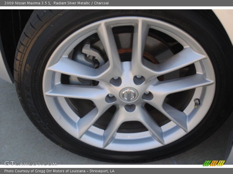Radiant Silver Metallic / Charcoal 2009 Nissan Maxima 3.5 S