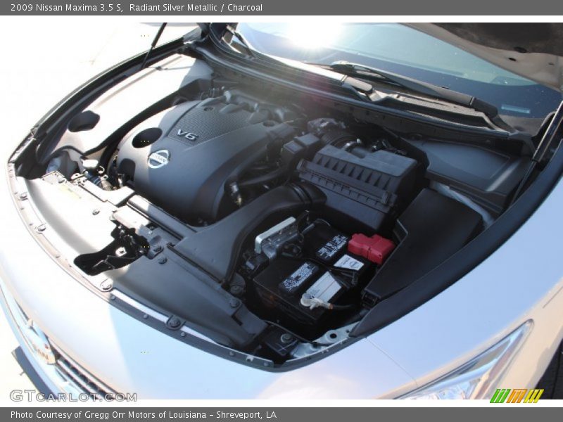 Radiant Silver Metallic / Charcoal 2009 Nissan Maxima 3.5 S