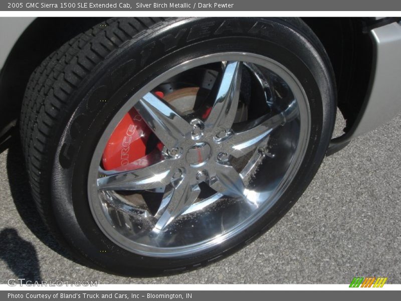 Silver Birch Metallic / Dark Pewter 2005 GMC Sierra 1500 SLE Extended Cab