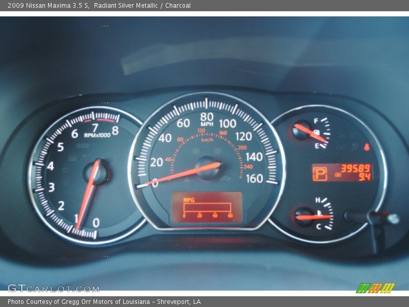 Radiant Silver Metallic / Charcoal 2009 Nissan Maxima 3.5 S