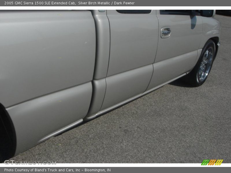 Silver Birch Metallic / Dark Pewter 2005 GMC Sierra 1500 SLE Extended Cab