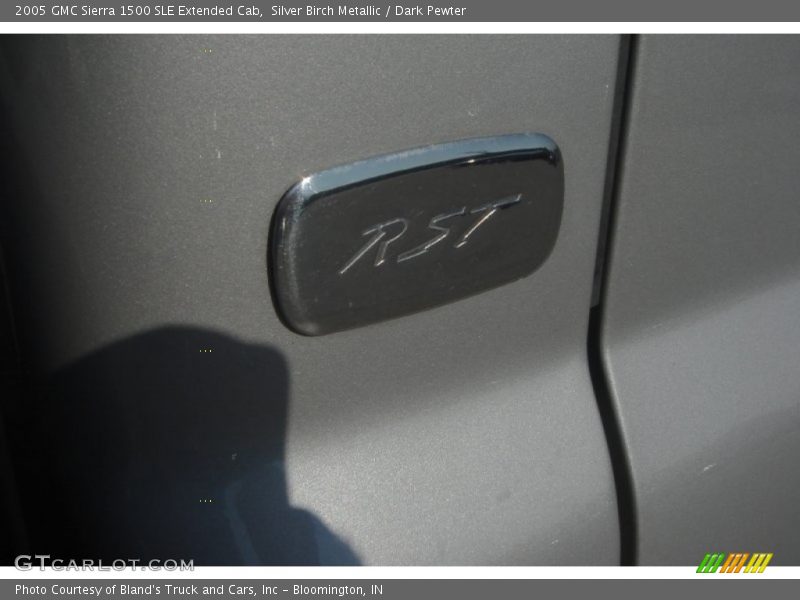 Silver Birch Metallic / Dark Pewter 2005 GMC Sierra 1500 SLE Extended Cab