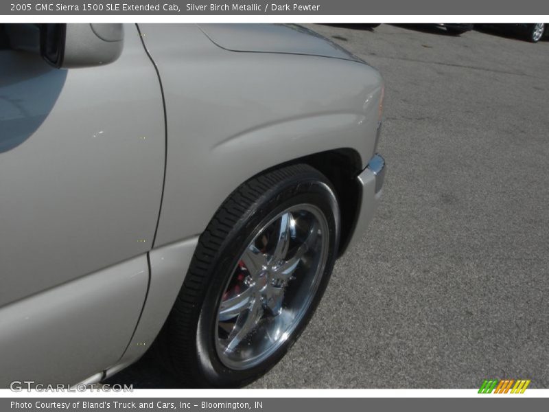 Silver Birch Metallic / Dark Pewter 2005 GMC Sierra 1500 SLE Extended Cab