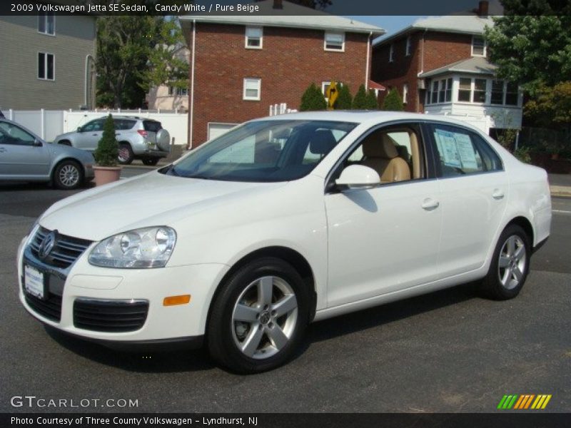 Candy White / Pure Beige 2009 Volkswagen Jetta SE Sedan