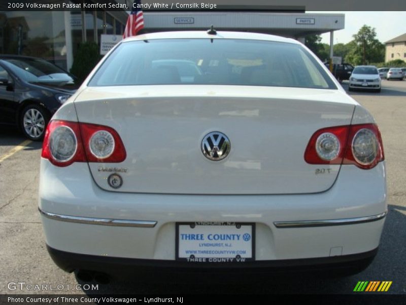Candy White / Cornsilk Beige 2009 Volkswagen Passat Komfort Sedan