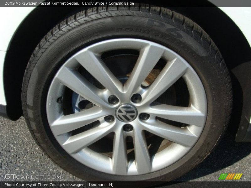 Candy White / Cornsilk Beige 2009 Volkswagen Passat Komfort Sedan