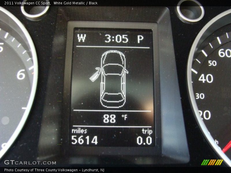 White Gold Metallic / Black 2011 Volkswagen CC Sport