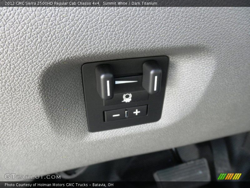 Summit White / Dark Titanium 2012 GMC Sierra 2500HD Regular Cab Chassis 4x4