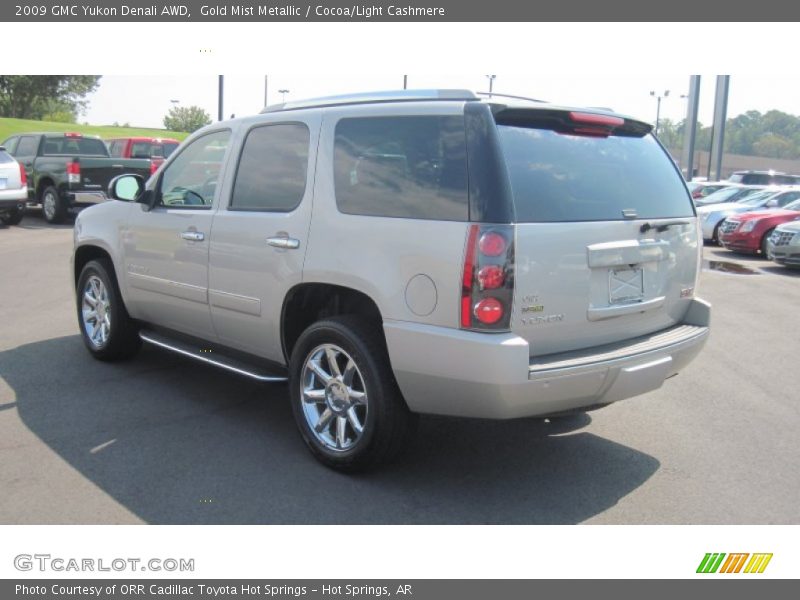 Gold Mist Metallic / Cocoa/Light Cashmere 2009 GMC Yukon Denali AWD