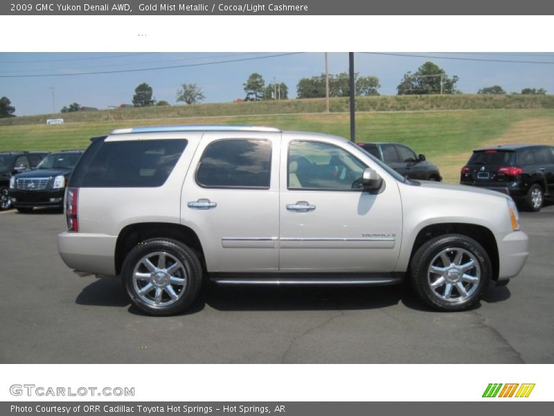 Gold Mist Metallic / Cocoa/Light Cashmere 2009 GMC Yukon Denali AWD