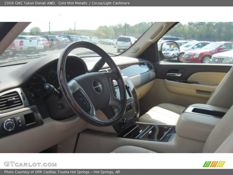 Gold Mist Metallic / Cocoa/Light Cashmere 2009 GMC Yukon Denali AWD