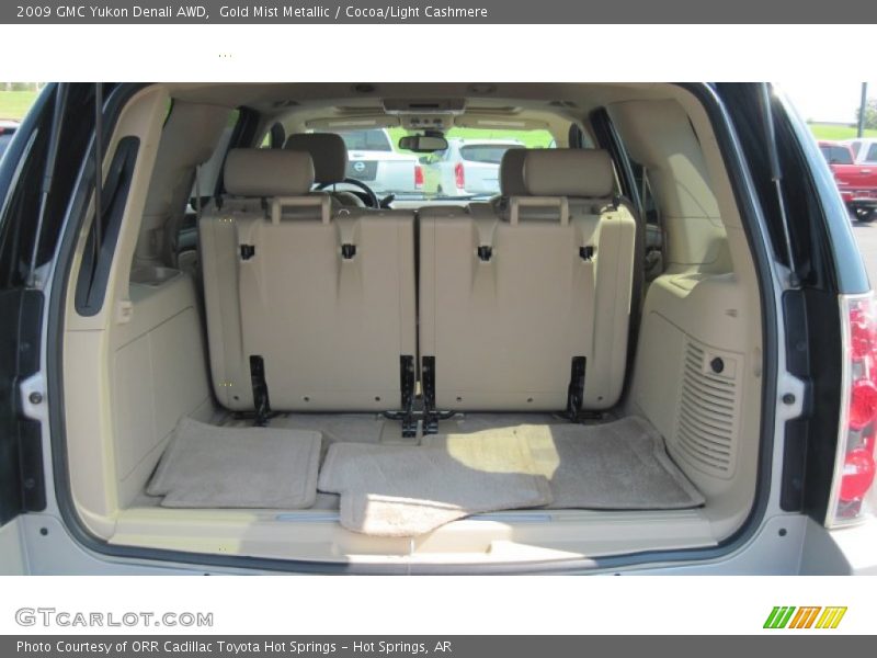 Gold Mist Metallic / Cocoa/Light Cashmere 2009 GMC Yukon Denali AWD