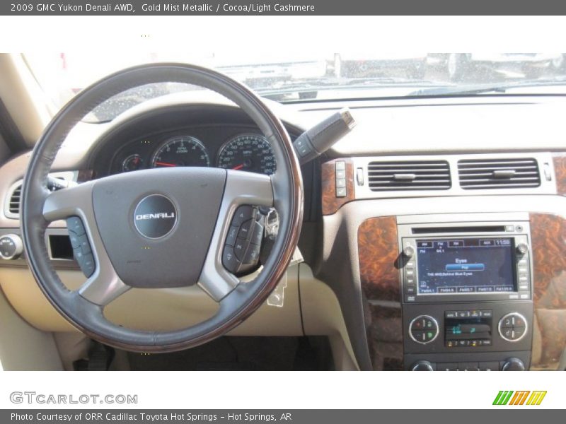 Gold Mist Metallic / Cocoa/Light Cashmere 2009 GMC Yukon Denali AWD