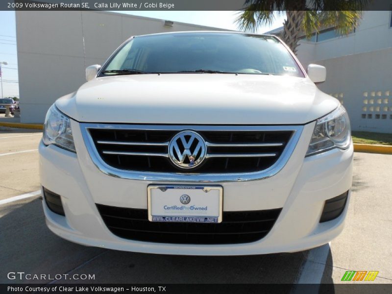 Calla Lilly White / Gobi Beige 2009 Volkswagen Routan SE