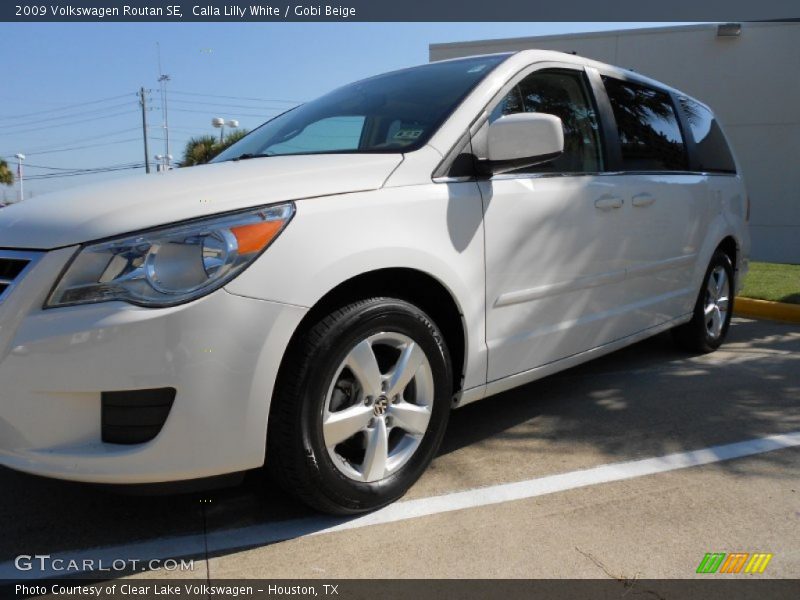 Calla Lilly White / Gobi Beige 2009 Volkswagen Routan SE