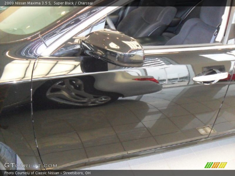 Super Black / Charcoal 2009 Nissan Maxima 3.5 S