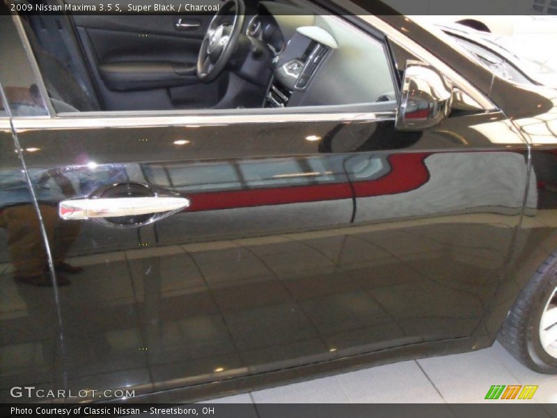 Super Black / Charcoal 2009 Nissan Maxima 3.5 S