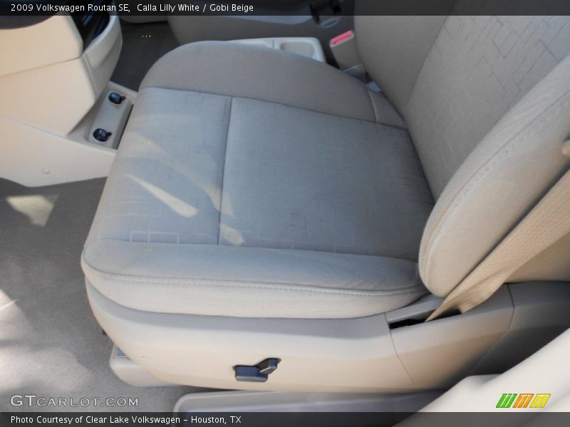 Calla Lilly White / Gobi Beige 2009 Volkswagen Routan SE