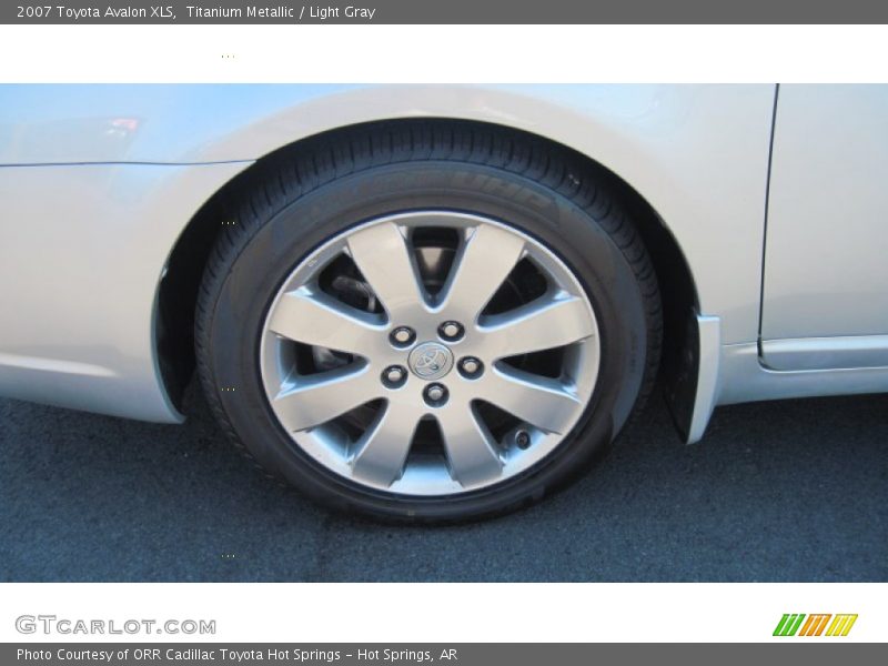 Titanium Metallic / Light Gray 2007 Toyota Avalon XLS