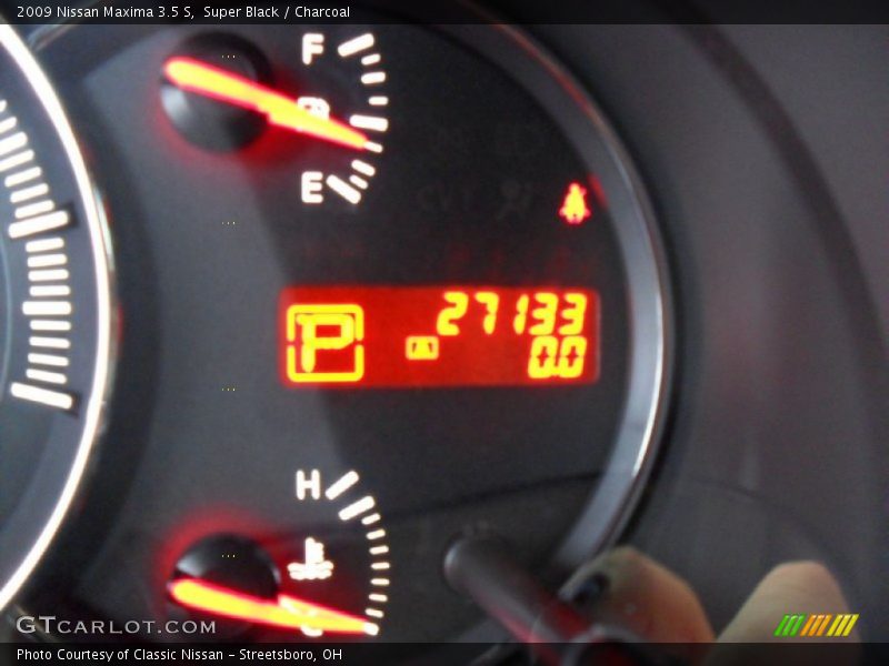 Super Black / Charcoal 2009 Nissan Maxima 3.5 S