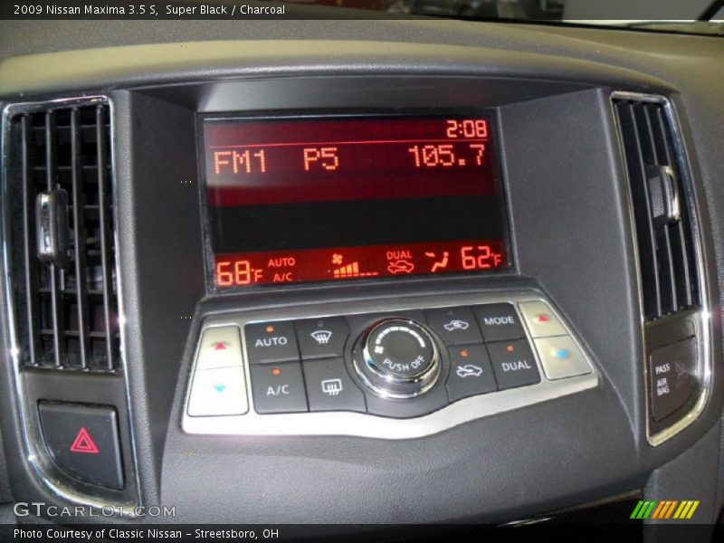 Super Black / Charcoal 2009 Nissan Maxima 3.5 S