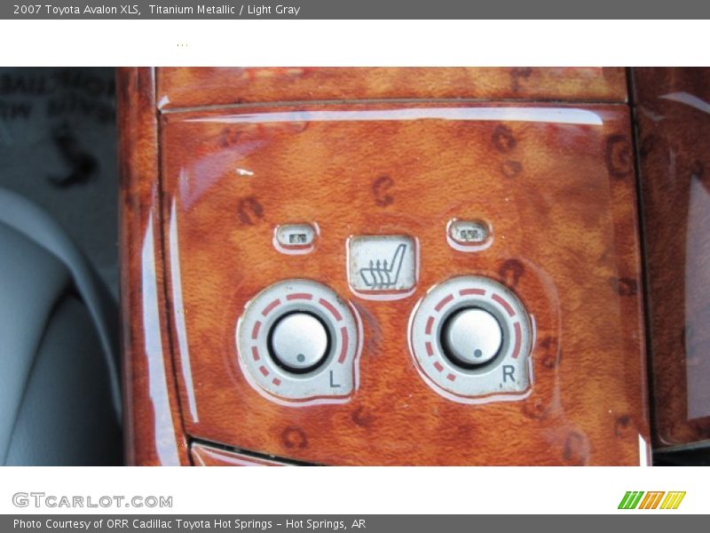 Titanium Metallic / Light Gray 2007 Toyota Avalon XLS