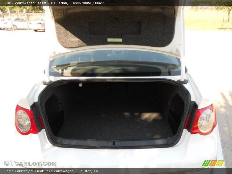 Candy White / Black 2007 Volkswagen Passat 2.0T Sedan