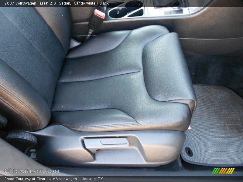 Candy White / Black 2007 Volkswagen Passat 2.0T Sedan