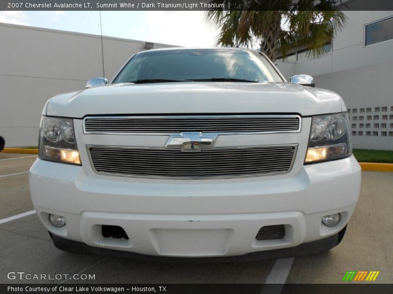 Summit White / Dark Titanium/Light Titanium 2007 Chevrolet Avalanche LT