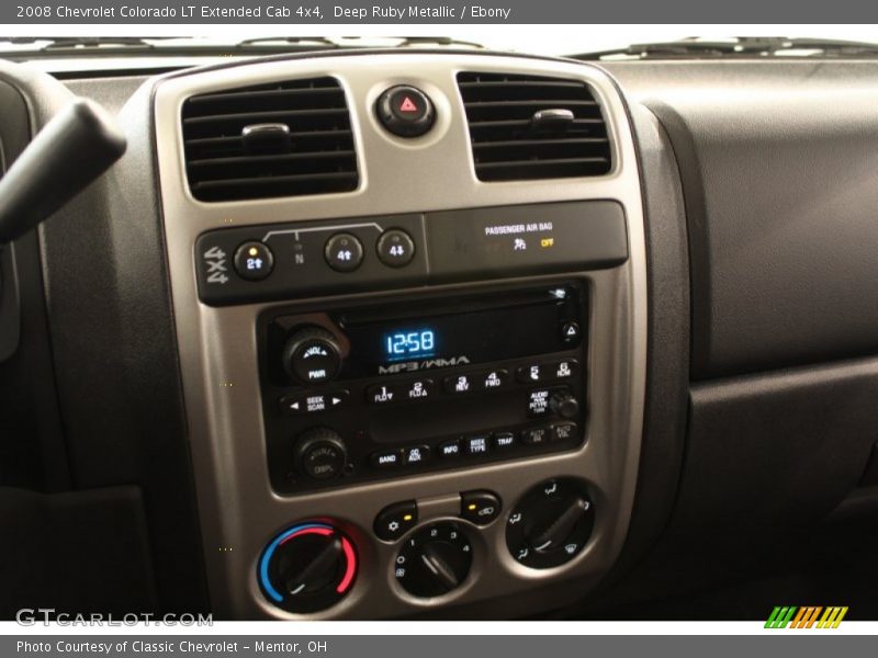 Controls of 2008 Colorado LT Extended Cab 4x4