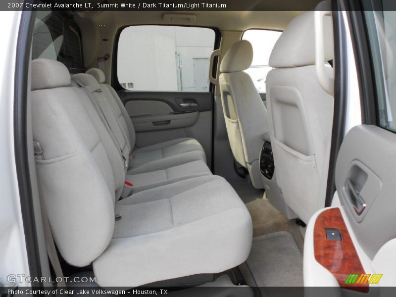Summit White / Dark Titanium/Light Titanium 2007 Chevrolet Avalanche LT