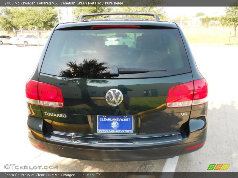 Venetian Green Metallic / Pure Beige 2005 Volkswagen Touareg V6