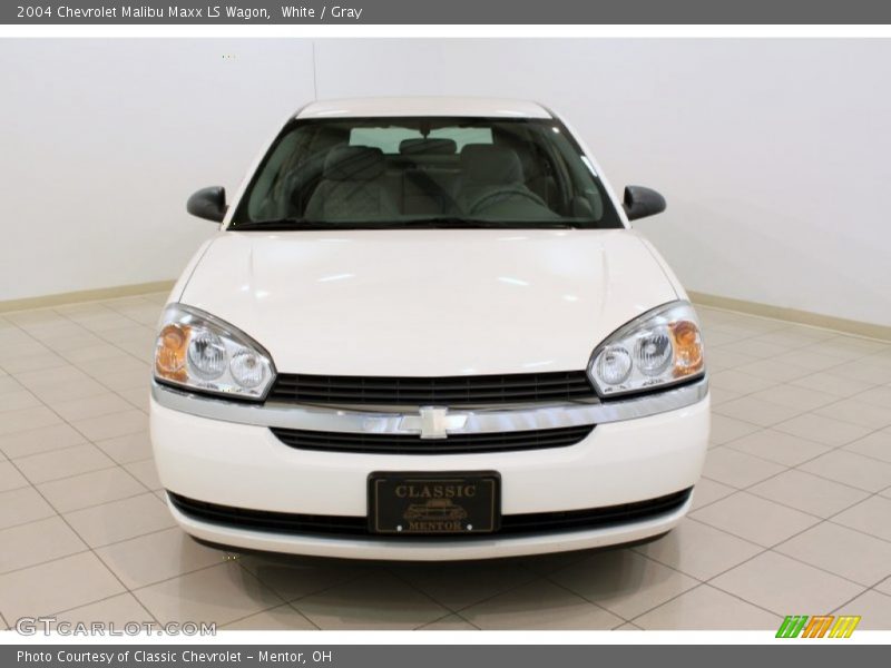 White / Gray 2004 Chevrolet Malibu Maxx LS Wagon