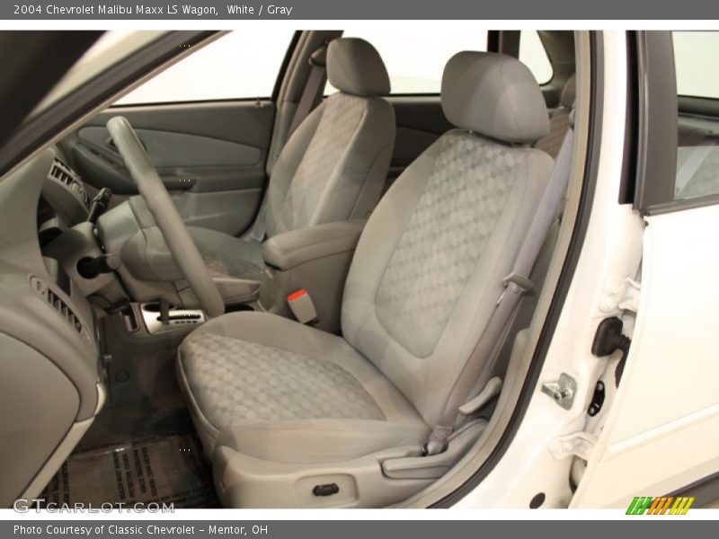 White / Gray 2004 Chevrolet Malibu Maxx LS Wagon