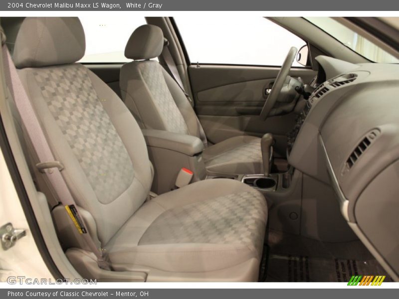 White / Gray 2004 Chevrolet Malibu Maxx LS Wagon