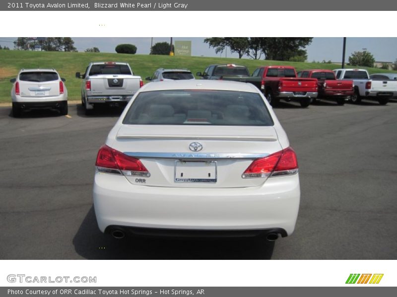 Blizzard White Pearl / Light Gray 2011 Toyota Avalon Limited