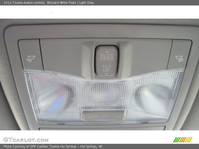 Blizzard White Pearl / Light Gray 2011 Toyota Avalon Limited