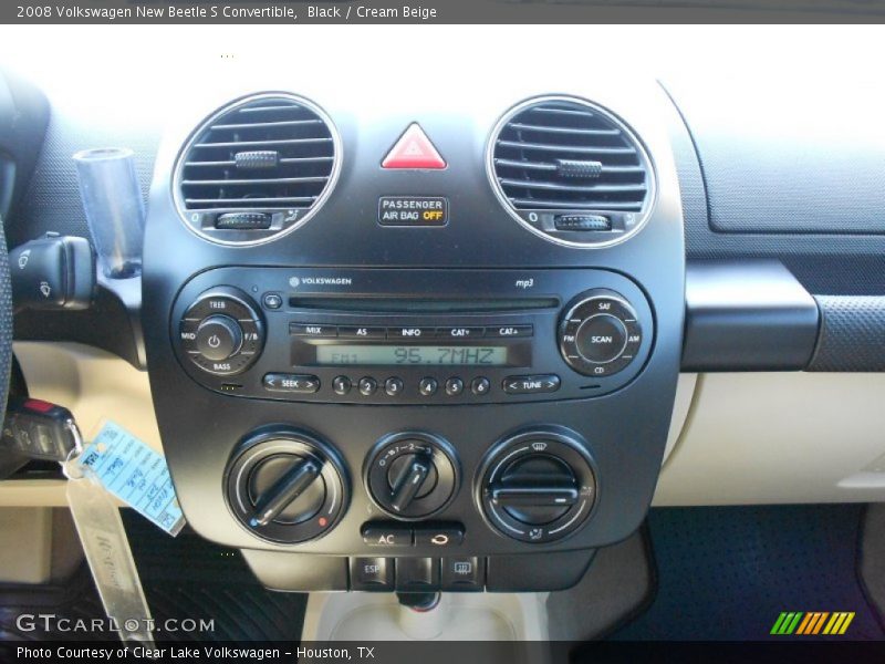 Black / Cream Beige 2008 Volkswagen New Beetle S Convertible