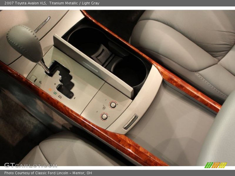 Titanium Metallic / Light Gray 2007 Toyota Avalon XLS